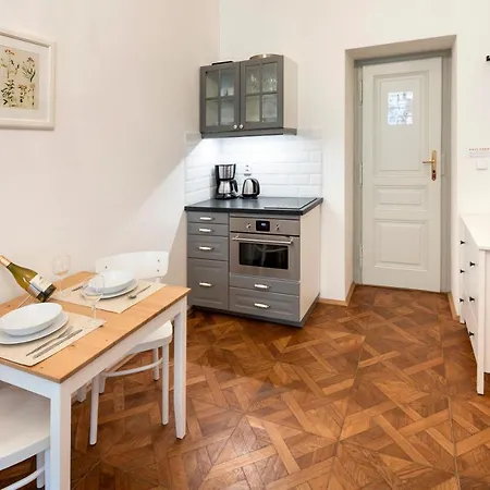 Old Town - Skorepka Apartment