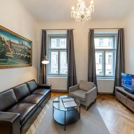 Old Town - Skorepka Apartment