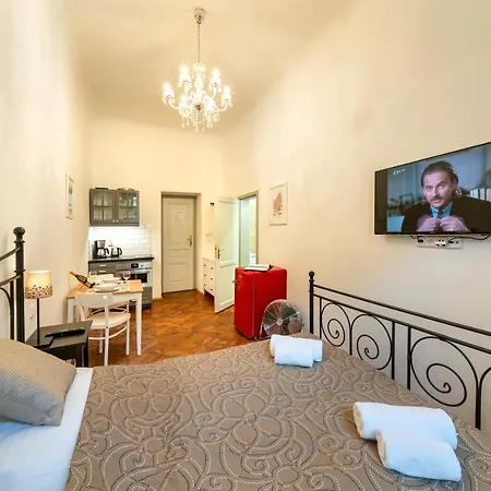 Old Town - Skorepka Apartment